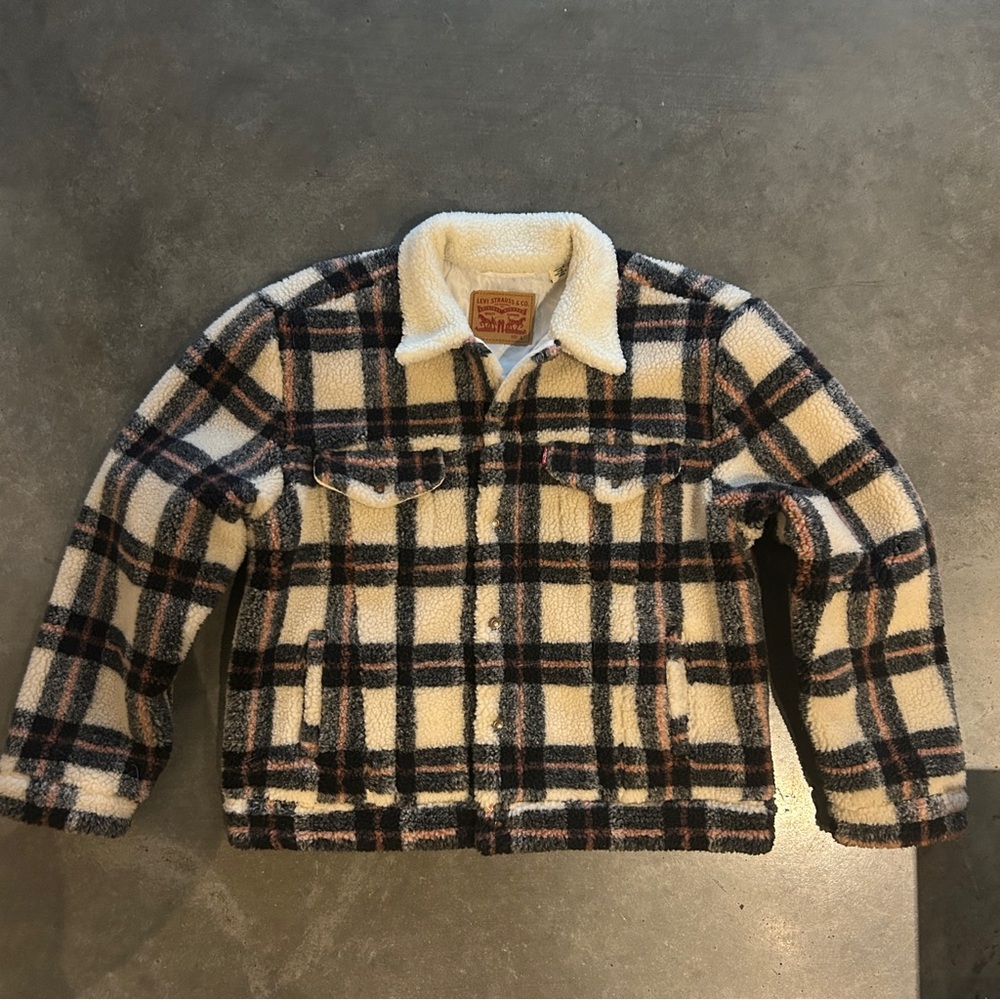 Levi's Cream and Black Sherpa Jacket